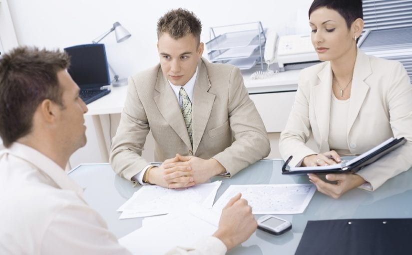 Hire a Professional Resume Writer to Stand Out in the Job Market in Pune
